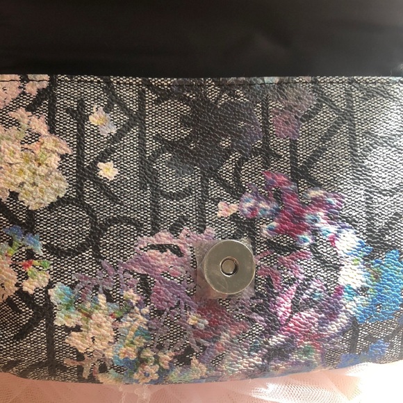 Brand New 🎉Calvin Klein Belt Bag “M” - Picture 3 of 8